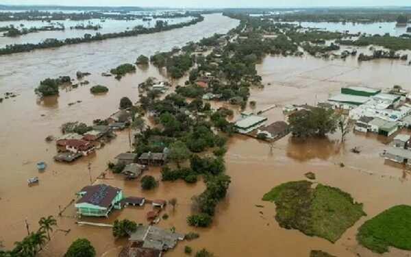 RIO GRANDE DO SUL SOFRE COM AS CHUVAS