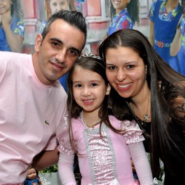 GIGI ANDRÉA FERNANDO